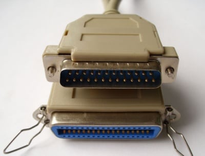 Кабел . компютърен принтер 25 pins мъжко - 36 pins женско
