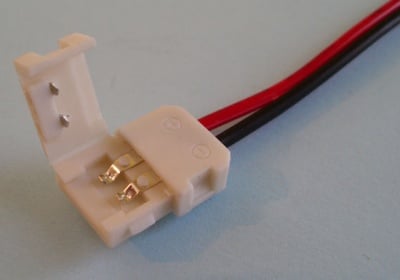 . . Гъвкав двоен конектор за LED лента тип 3528